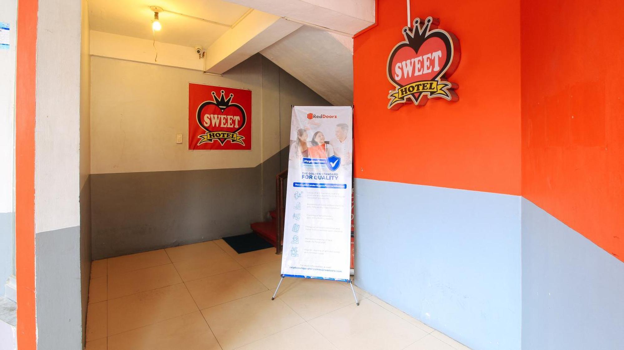 Reddoorz @ P Florentino Street Sampaloc Manila Exteriér fotografie