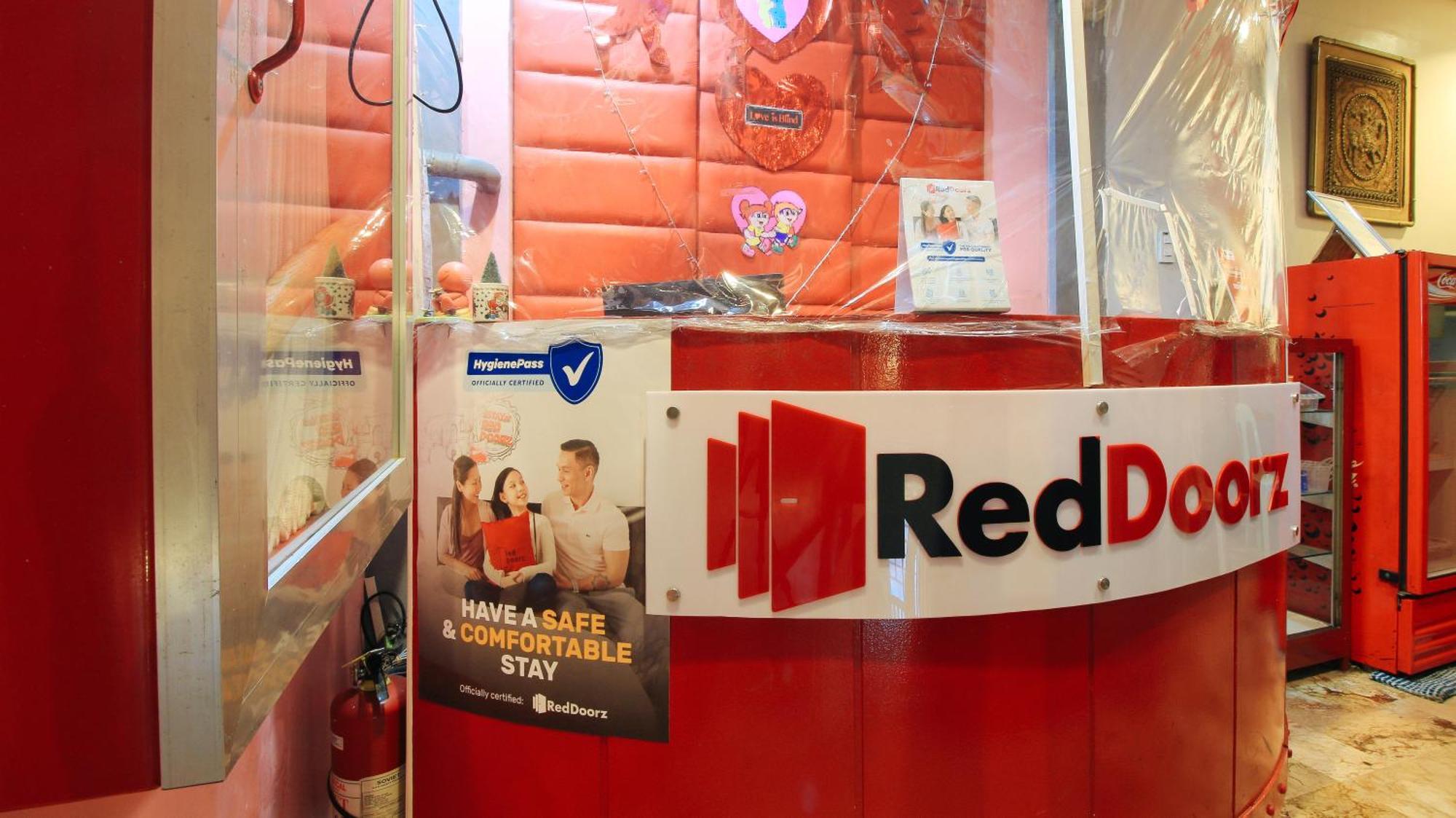 Reddoorz @ P Florentino Street Sampaloc Manila Exteriér fotografie