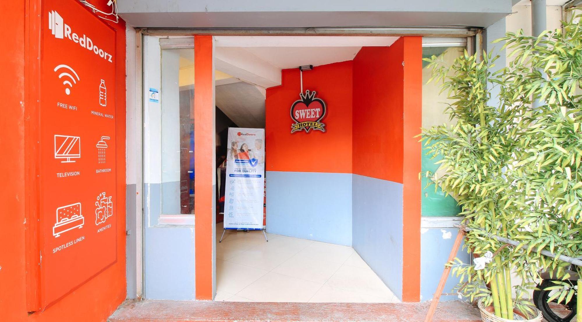 Reddoorz @ P Florentino Street Sampaloc Manila Exteriér fotografie